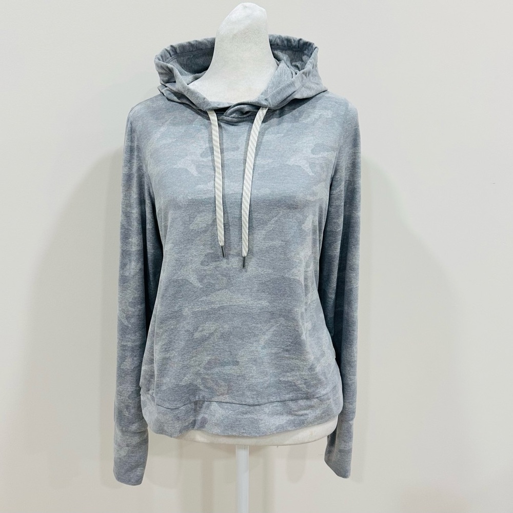 Vuori Hoodie Women Small Halo Essential VW226 Gray Camo Drawstring Top Soft Logo - Picture 2 of 9